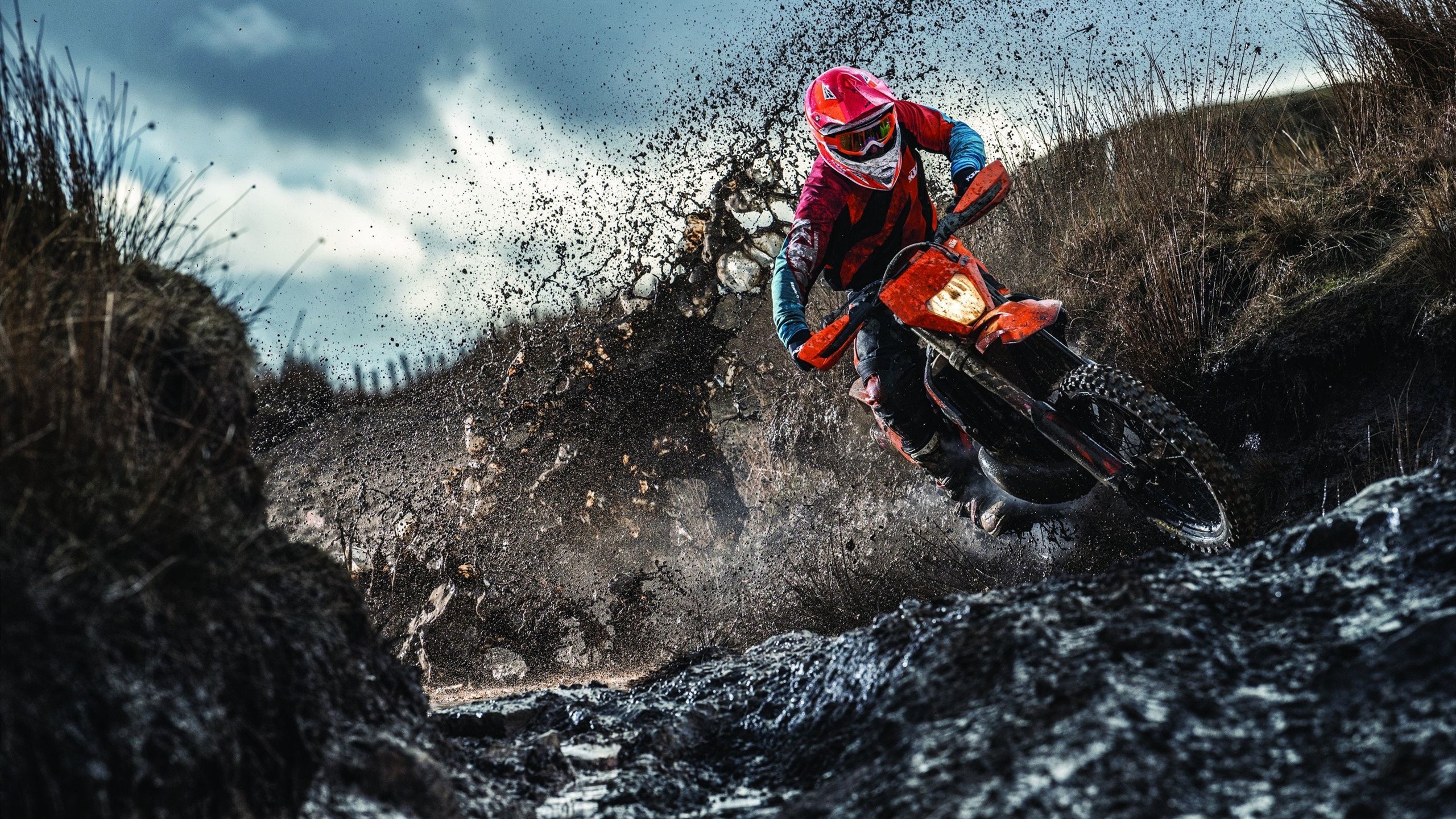 欧洲冠军联赛:半决赛对决分析,悬念迭起,欧洲冠军杯半决赛开打时间