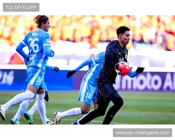 大连英博吕鹏带队冲击保级，经验是球队核心